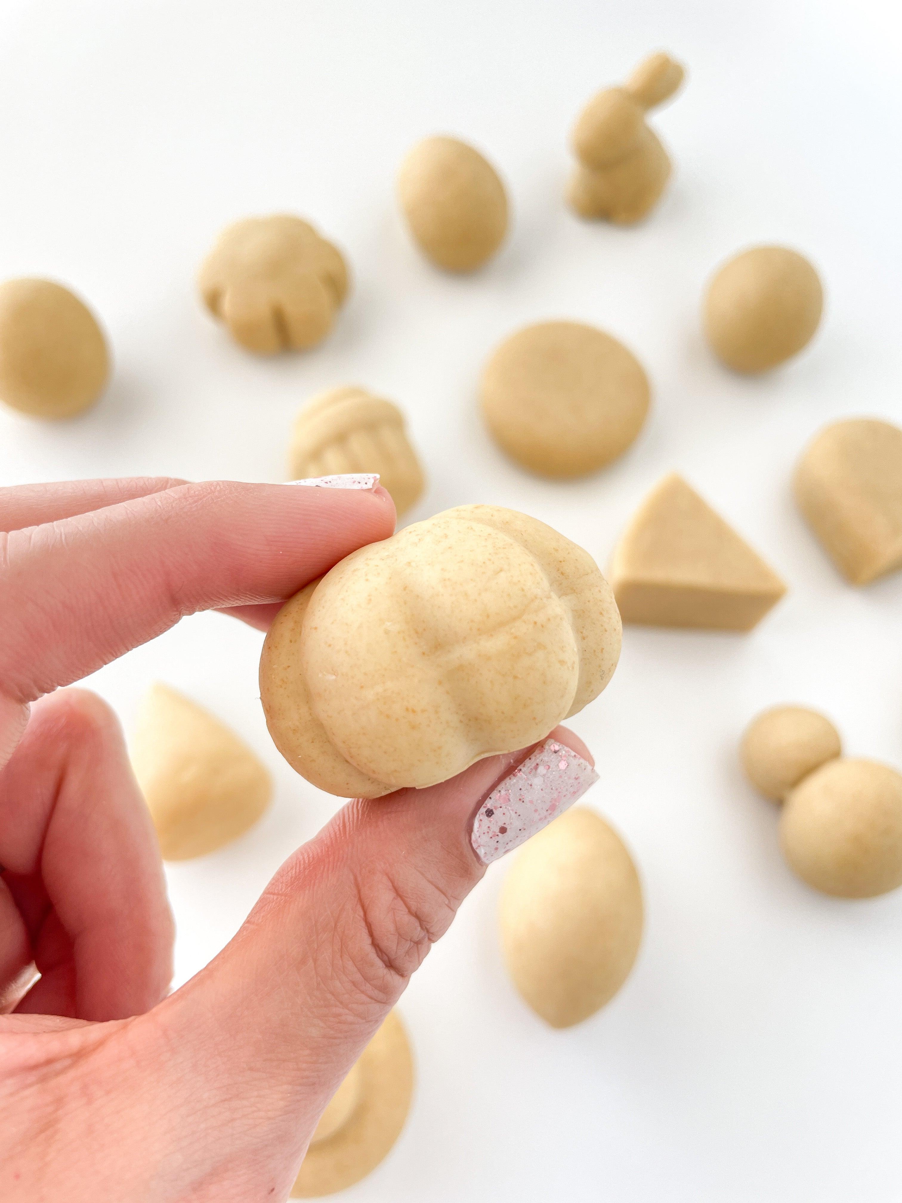 Cake Pop Pumpkin Mold - Image 3